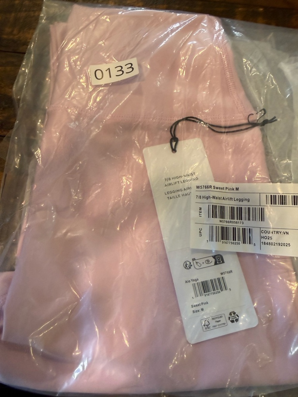 ALO Yoga High-Rise Rose Pink Leggings - Picture 4 of 4